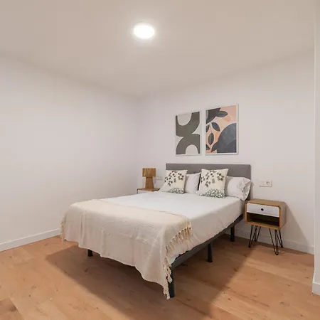 Cies Con Piscina 比戈