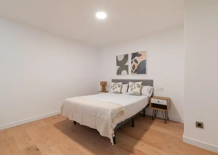 Cies Con Piscina Vigo